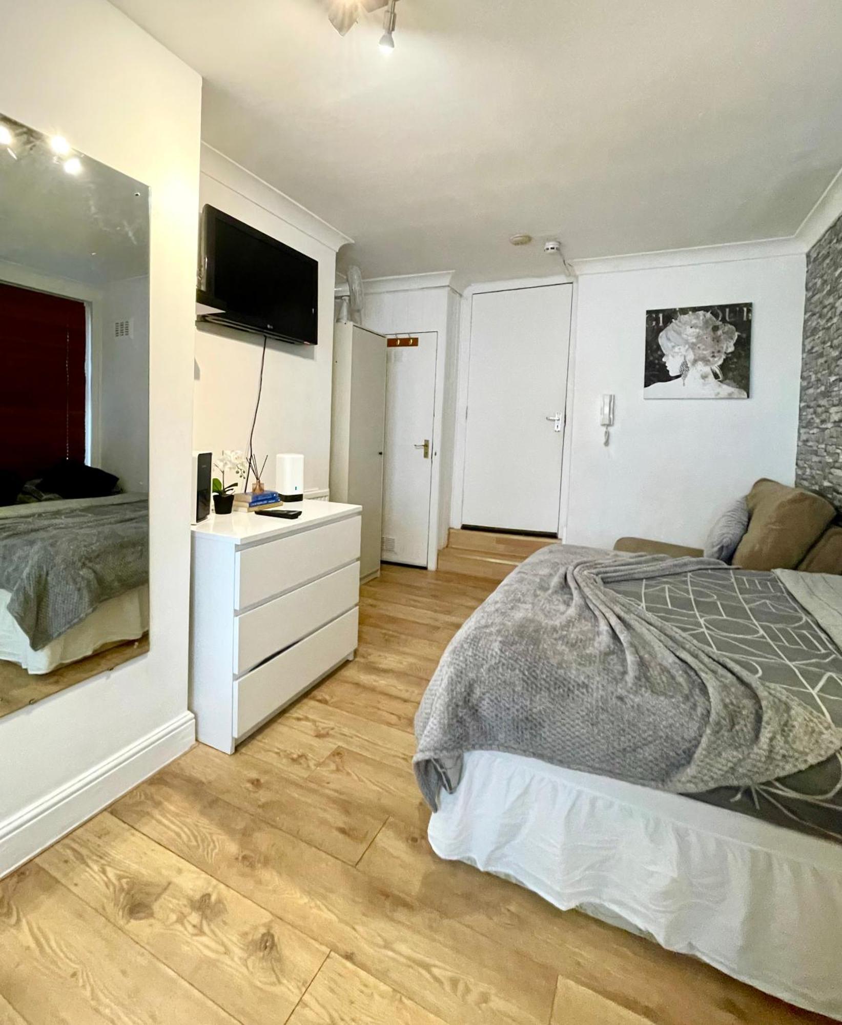Apartamento A Ground Floor Flat With Garden